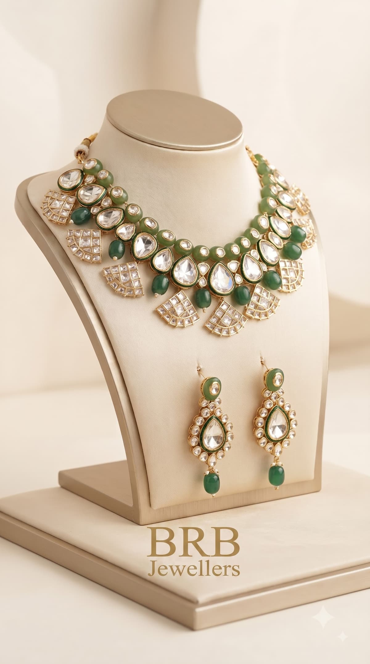 Kundan Emerald Choker with Fan Drops