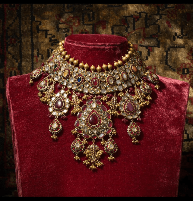 Bib necklace
